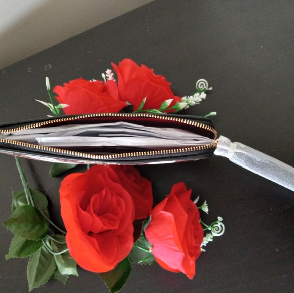 Wallet - Picture 4 of 4